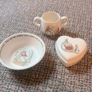 Peter Rabbit Wedgewood nursery set and trinket dish